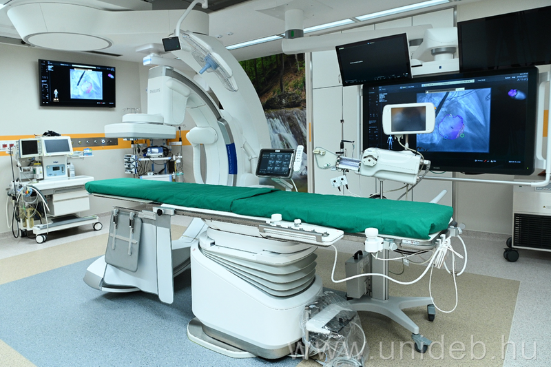 Phòng phẫu thuật Tim mạch tiên tiến chất lượng thế giới tại Debrecen