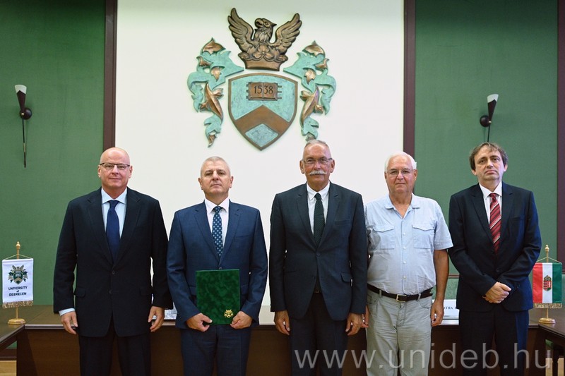 Đại học Debrecen trao danh hiệu giáo sư danh dự Khoa học quân sự