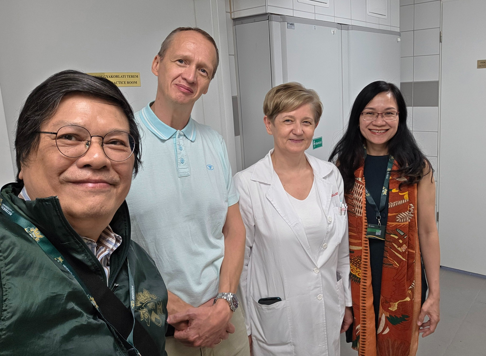 CHECK-IN "NGƯỜI THẬT VIỆC THẬT" TẠI KHOA NHA KHOA (DENTISTRY) ĐẠI HỌC DEBRECEN