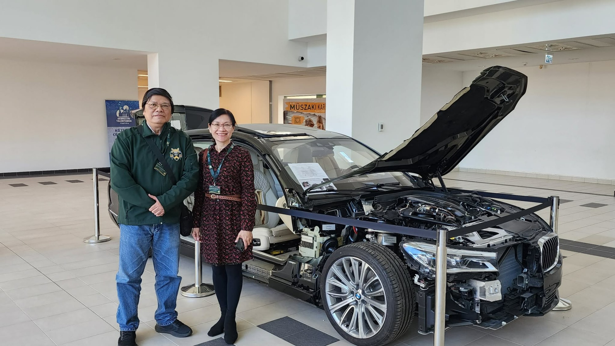 Đi Học Tại Đại Học Debrecen - Đi Làm Tại Nhà Máy BMW