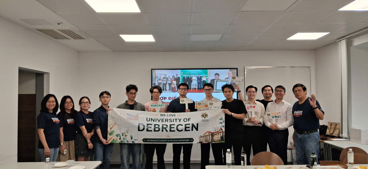 Hợp Điểm Gặp Gỡ Thân Mật Hội Sinh Viên Việt Nam Tại Đại Học Debrecen, Hungary